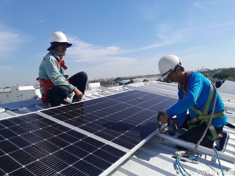 รับติดตั้งโซล่าเซลล์อากาศอำนวย