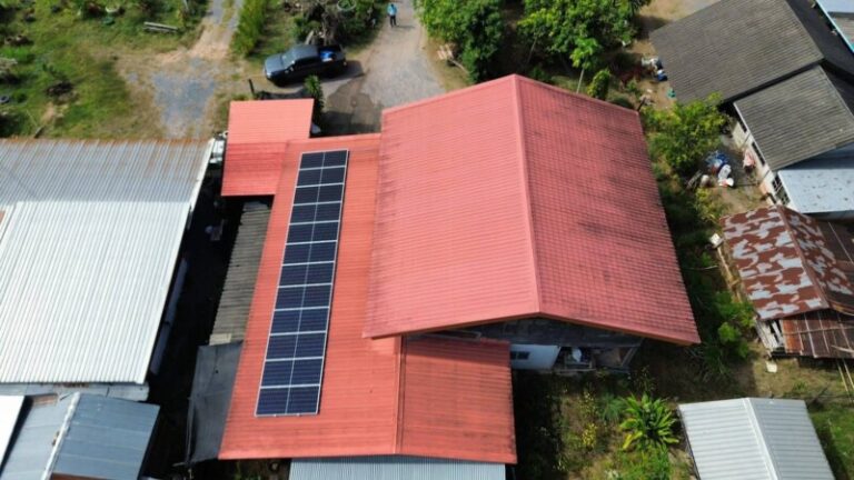 ติดตั้งโซล่าเซลล์เรณูนคร