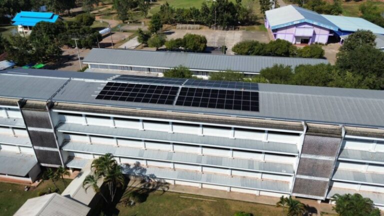 ติดตั้งโซล่าเซลล์โพนสวรรค์